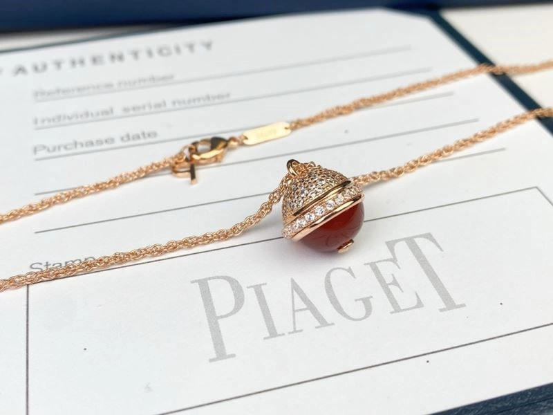 Piaget Necklaces Cozy 209152