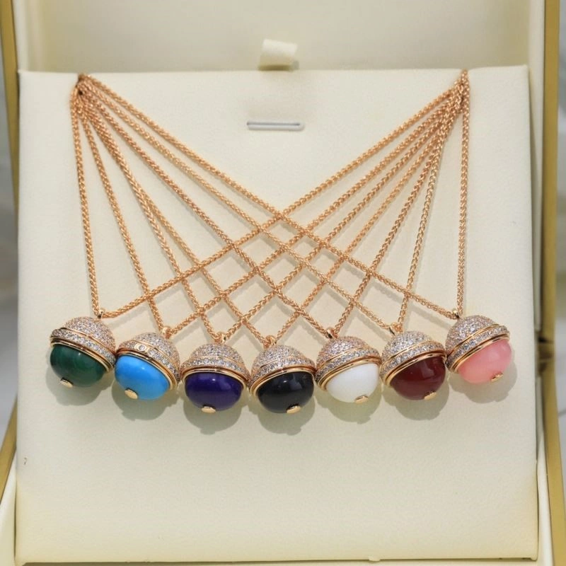 Piaget Necklaces Practical 208517