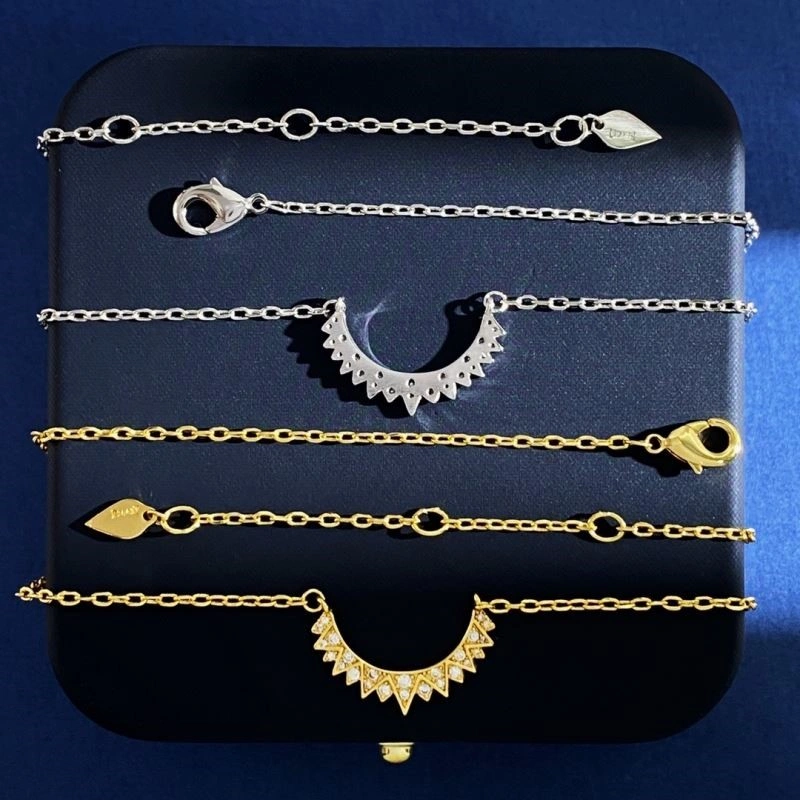 Stylish Piaget Necklaces 208491