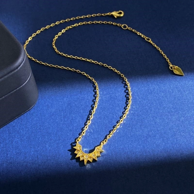 Functional Piaget Necklaces 208496