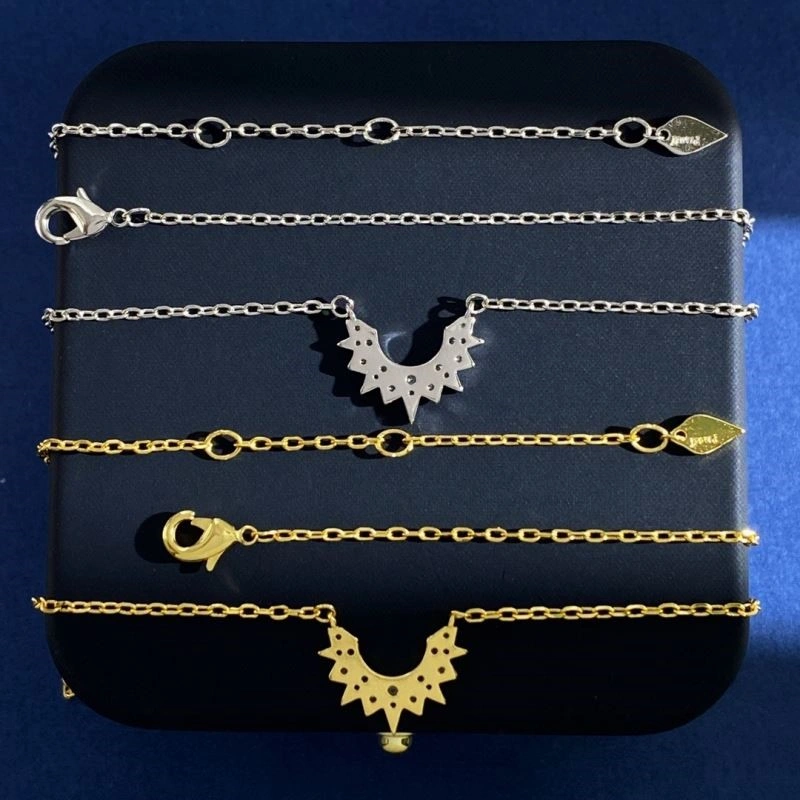 Functional Piaget Necklaces 208496