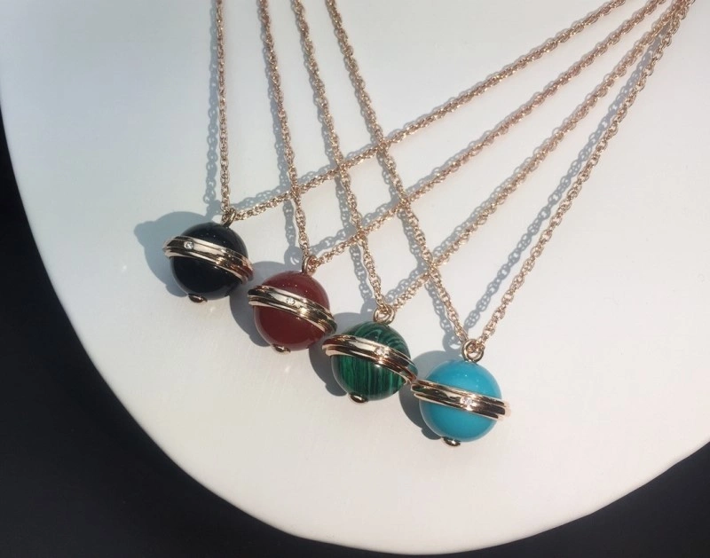 Piaget Necklaces Bold 208509