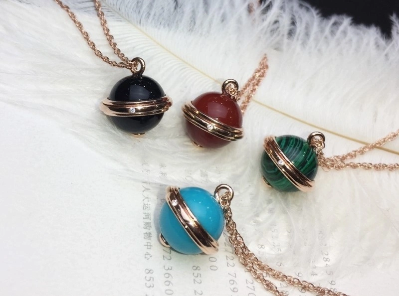 Piaget Necklaces Bold 208509