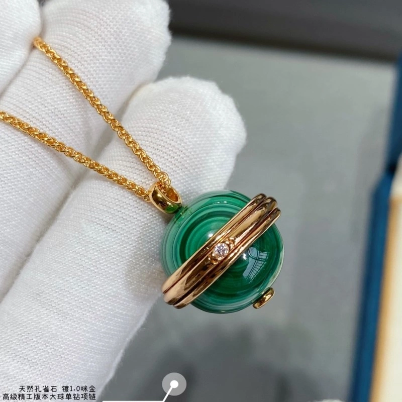 Piaget Necklaces Breathable 207795