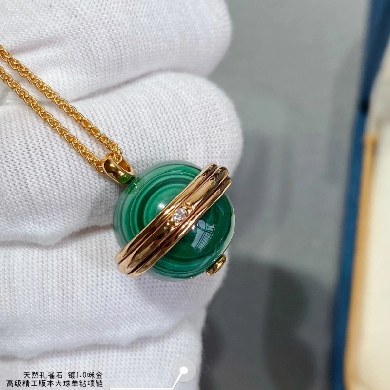 Piaget Necklaces Breathable 207795