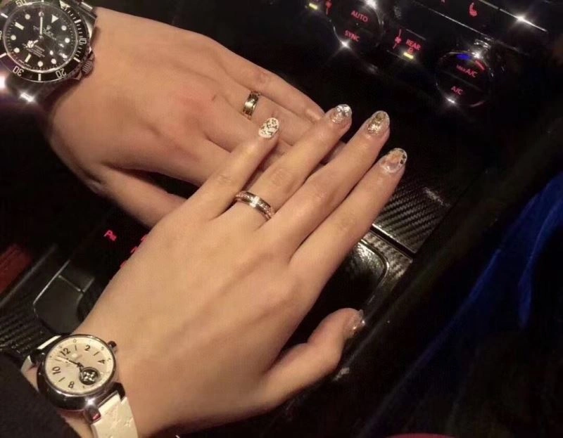 Sporty Piaget Rings 214132