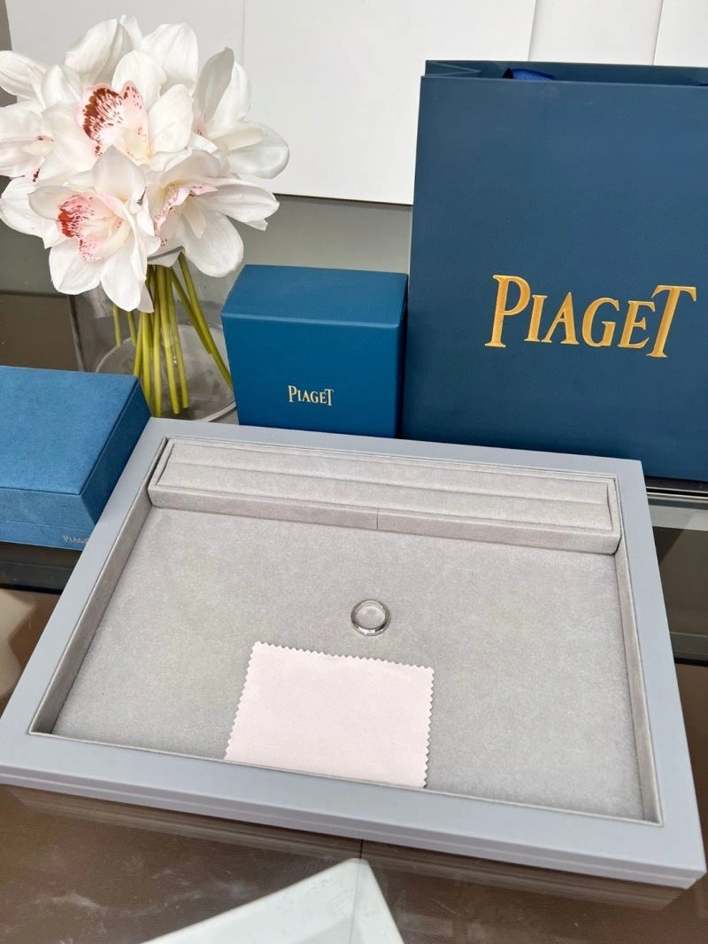 Upgraded Piaget Rings 211751