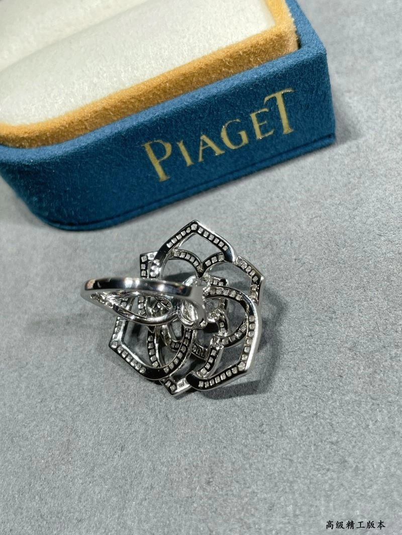 Trendsetting Piaget Rings 210440