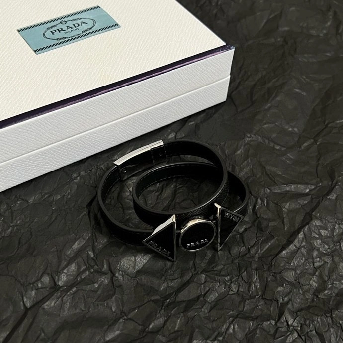 Prada Bracelets Cozy 211113