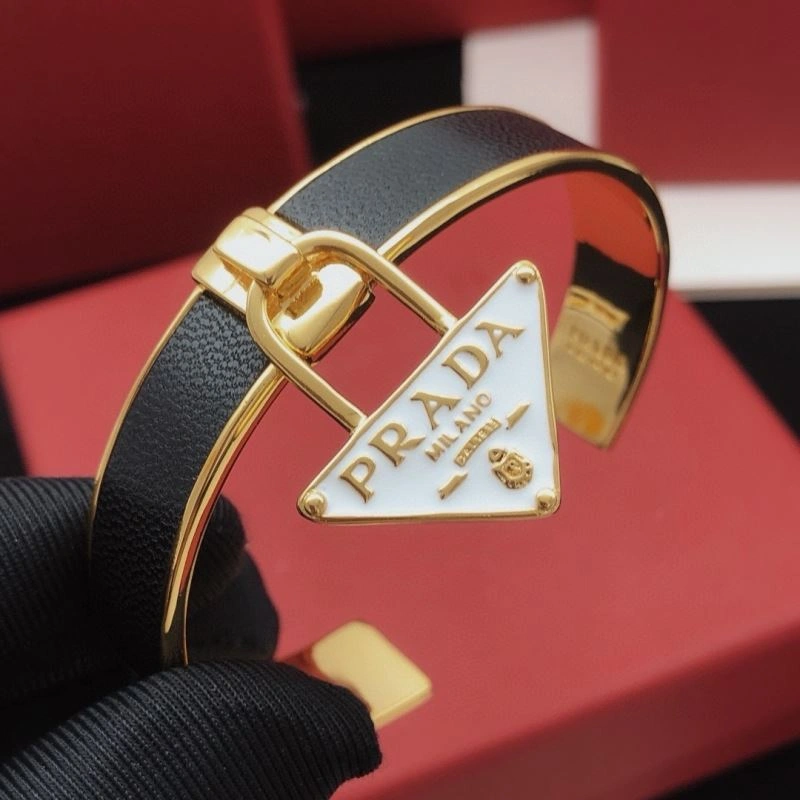 Classic Prada Bracelets 211114