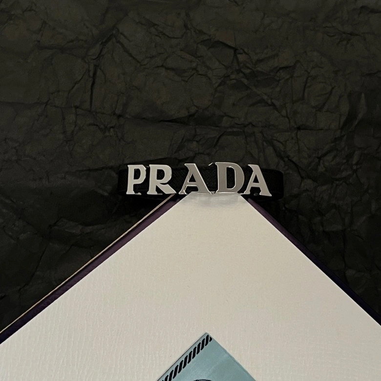 Prada Bracelets Sleek 208522