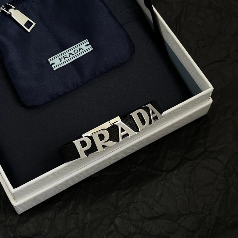 Prada Bracelets Sleek 208522