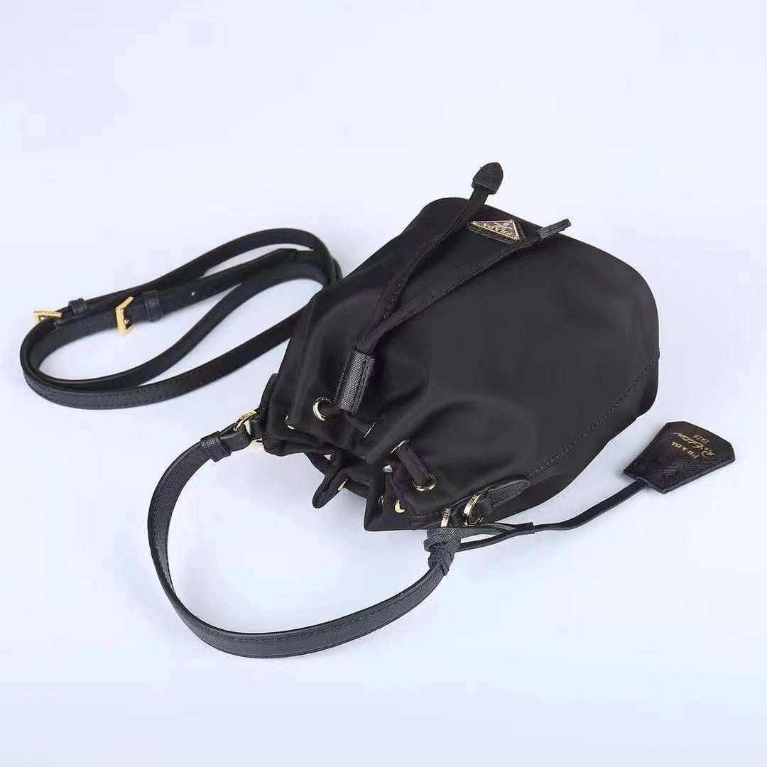 Reliable Prada Bucket Bags 90618