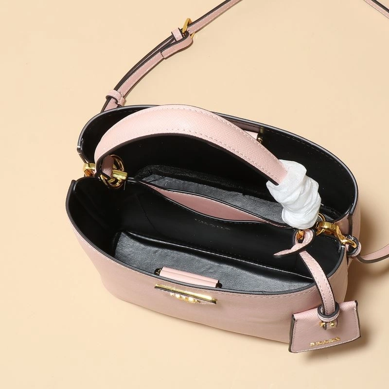 WellDesigned Prada Bucket Bags 87261