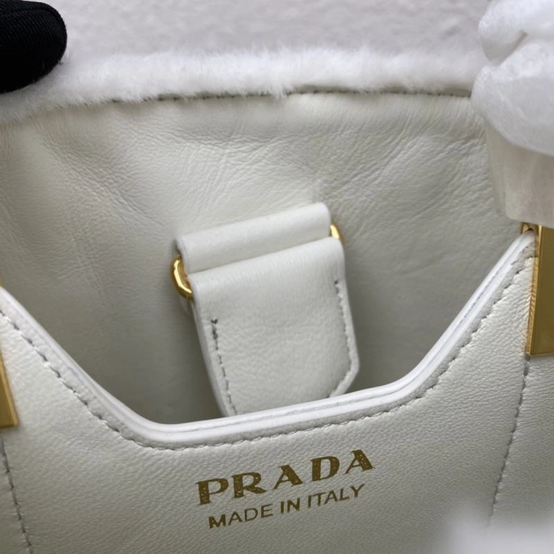 Snug Prada Bucket Bags 75196