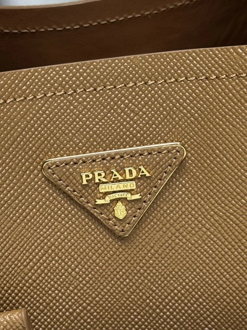 Prada Bucket Bags Neat 45211