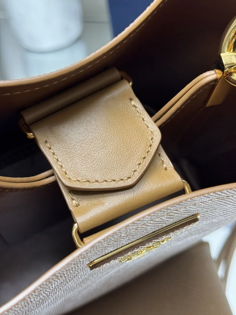 Breathable Prada Bucket Bags 45206