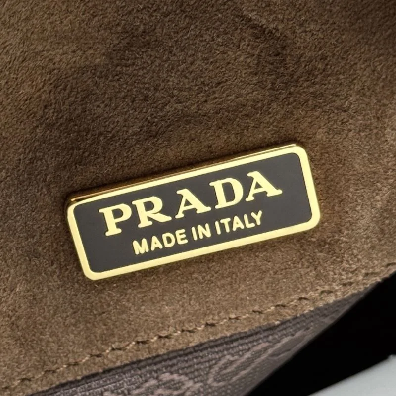 Prada Bucket Bags Tailored 45195