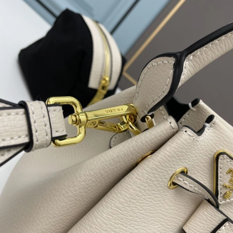 Thermal Prada Bucket Bags 83122