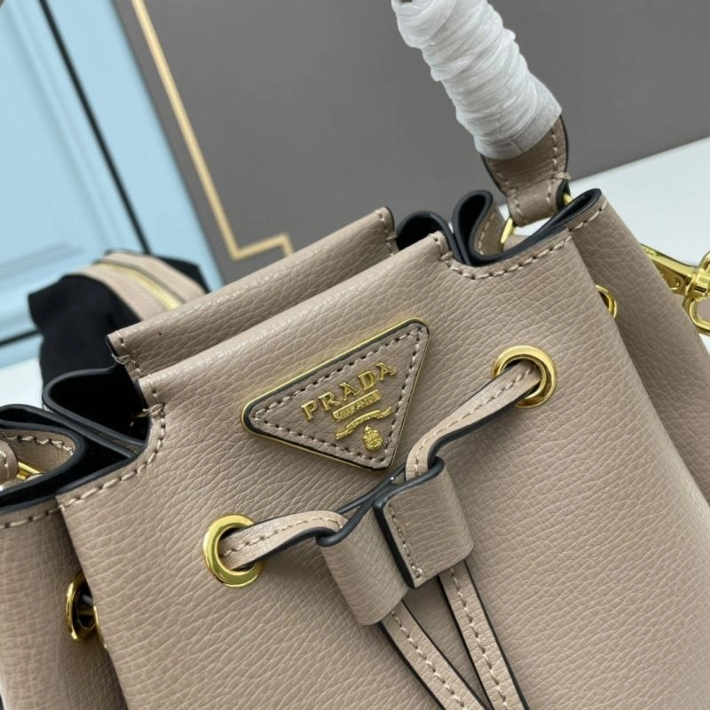 Prada Bucket Bags Attractive 83136