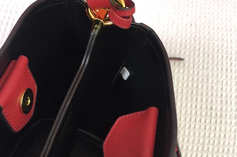 Prada Bucket Bags Cozy 83092