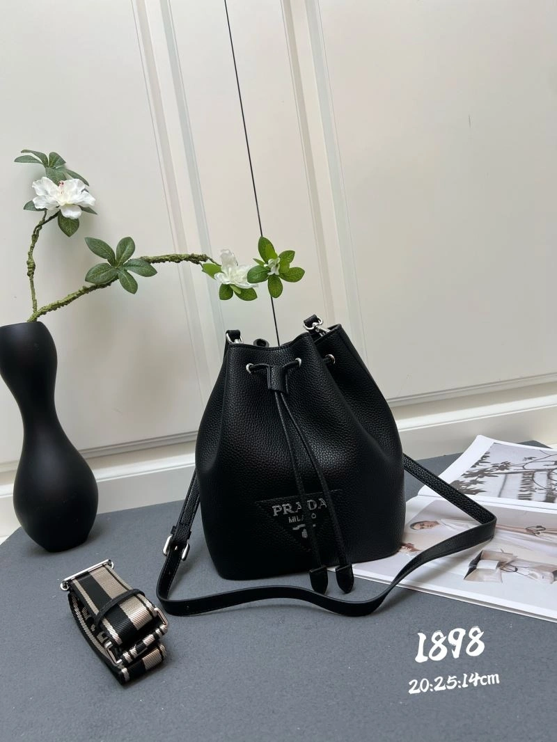 Prada Bucket Bags Comfortable 83104