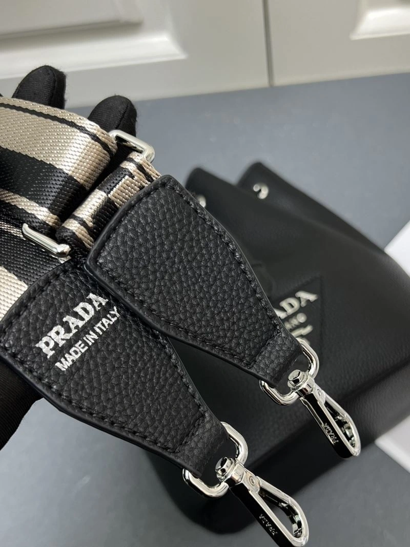 Prada Bucket Bags Comfortable 83104