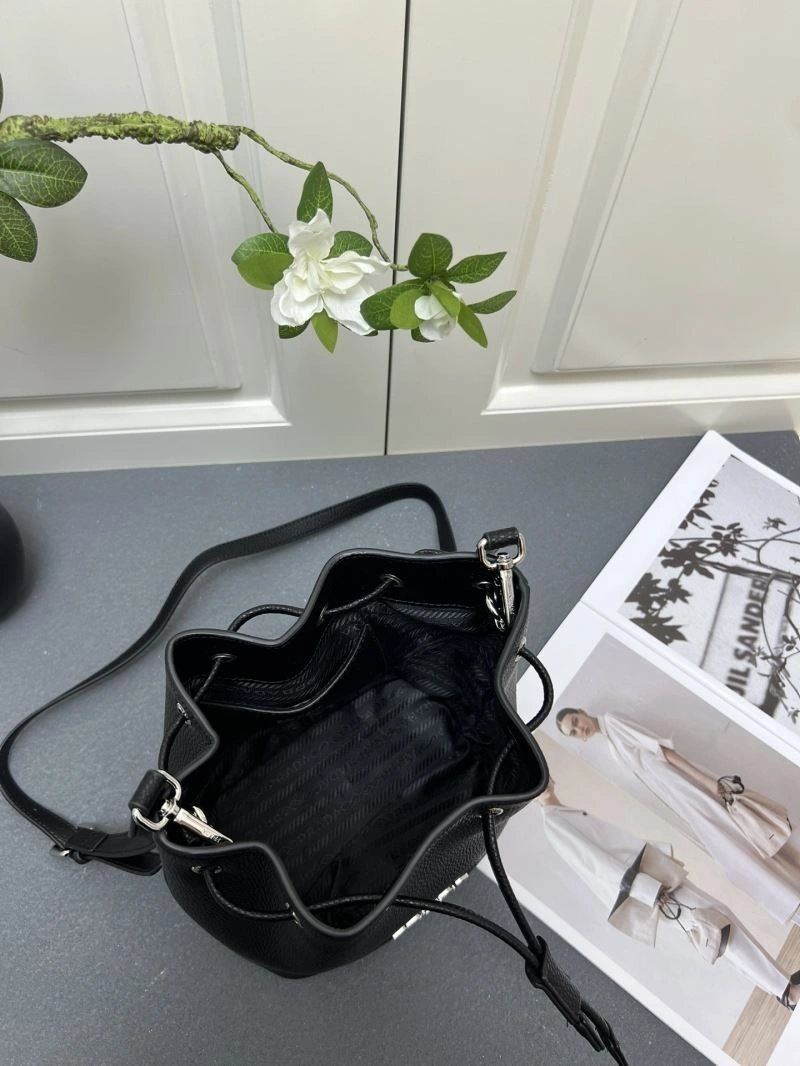 Prada Bucket Bags Comfortable 83104