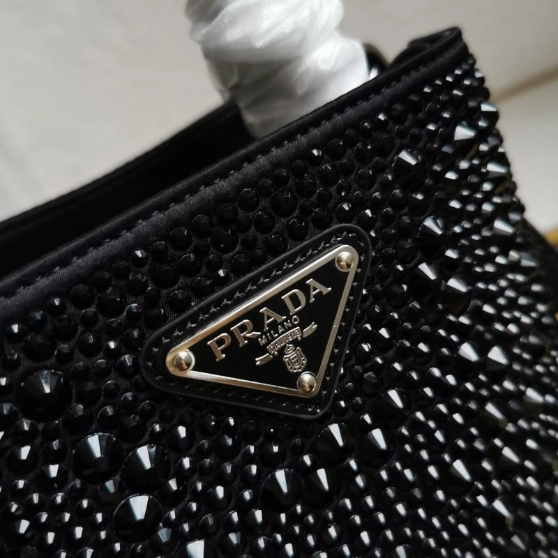 Resilient Prada Bucket Bags 74946