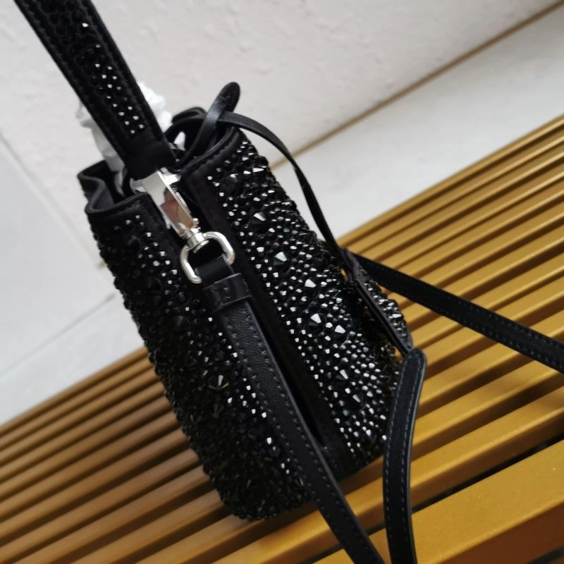 Resilient Prada Bucket Bags 74946