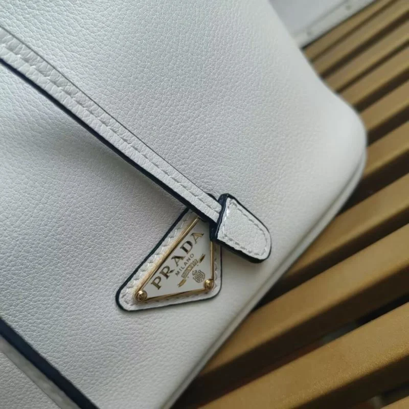 Prada Bucket Bags Vibrant 45062