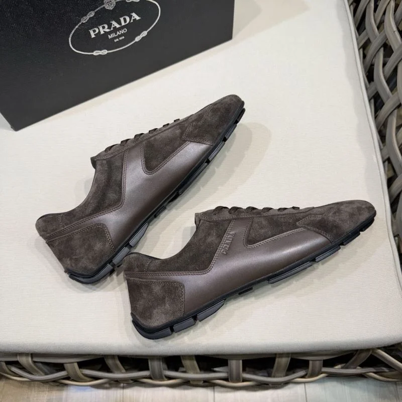 Prada Business Shoes Sporty 35729