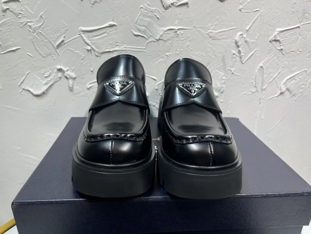 Prada Business Shoes Snug 34273