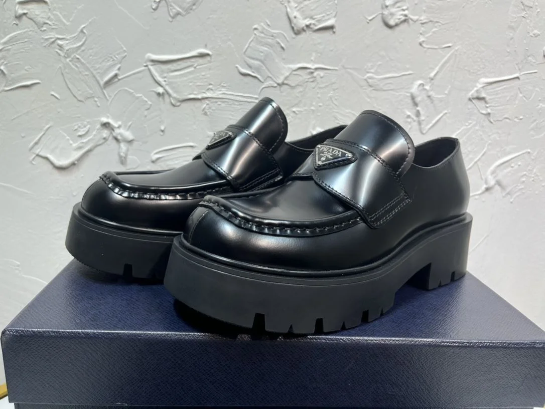 Prada Business Shoes Snug 34273