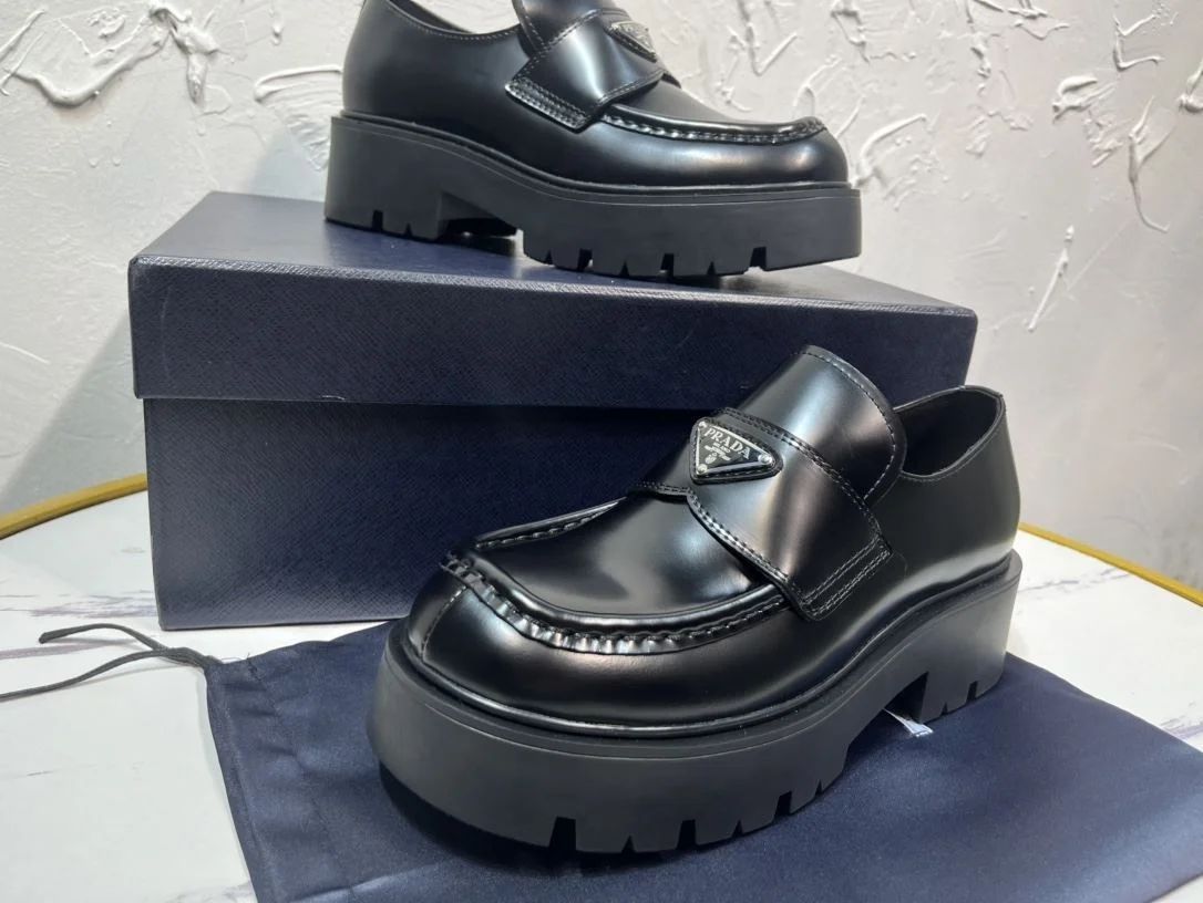 Prada Business Shoes Snug 34273