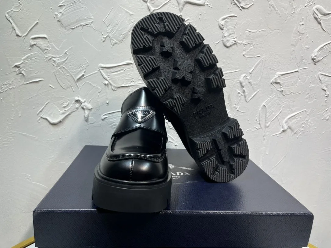 Prada Business Shoes Snug 34273