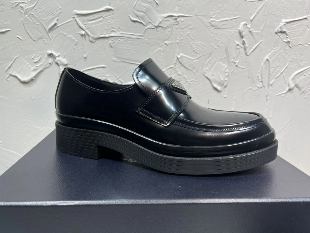 Unisex Prada Business Shoes 34270