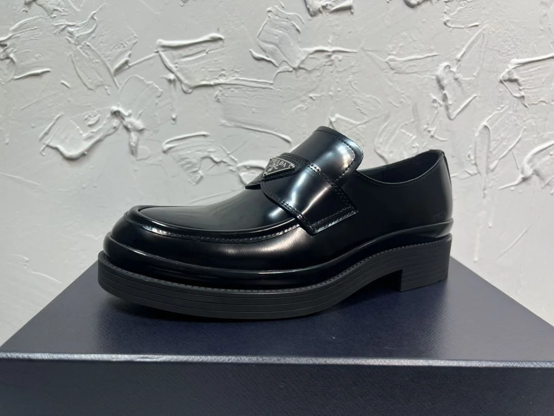 Unisex Prada Business Shoes 34270
