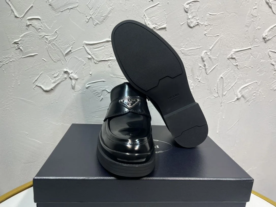 Unisex Prada Business Shoes 34270