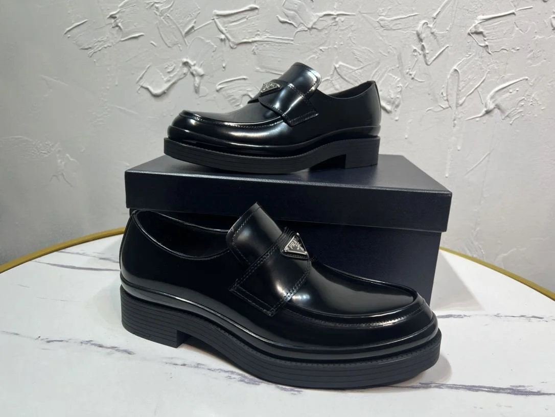 Unisex Prada Business Shoes 34270