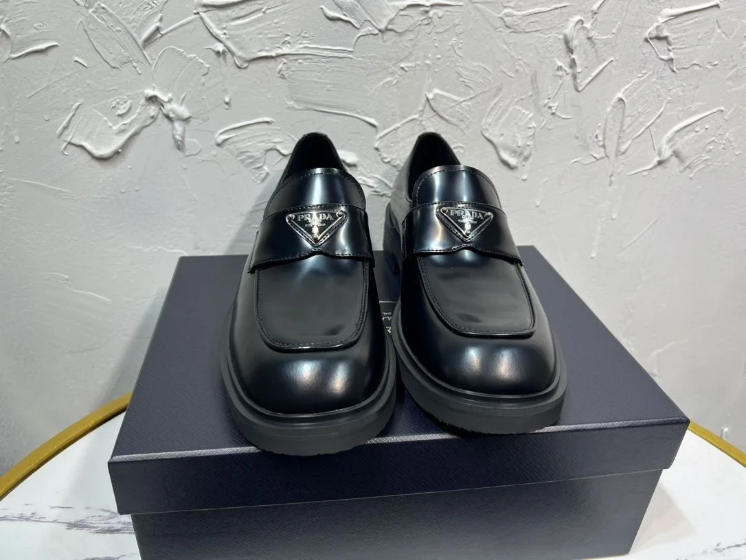 Prada Business Shoes Versatile 34260