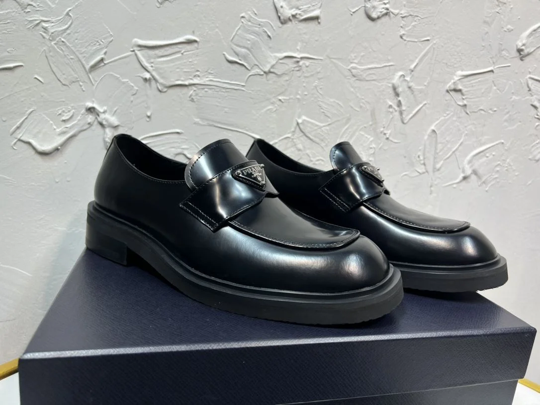 Prada Business Shoes Versatile 34260