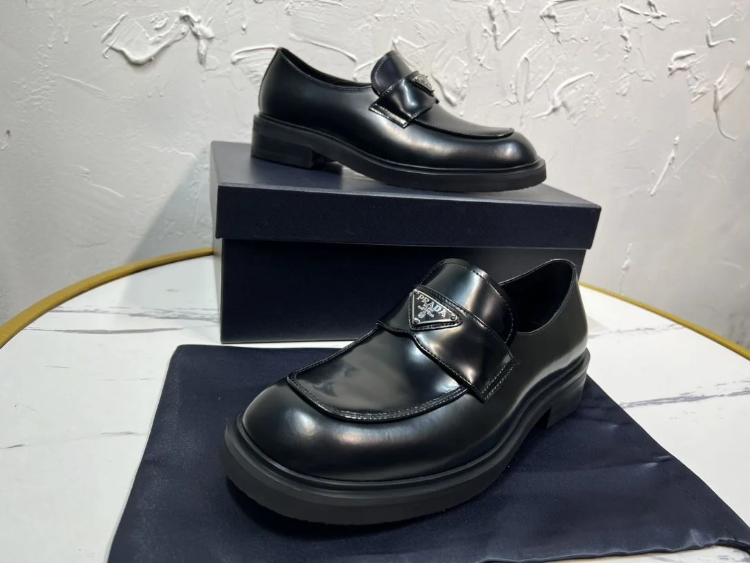 Prada Business Shoes Versatile 34260