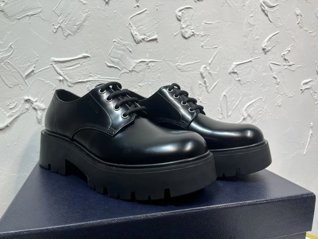 Compact Prada Business Shoes 34267