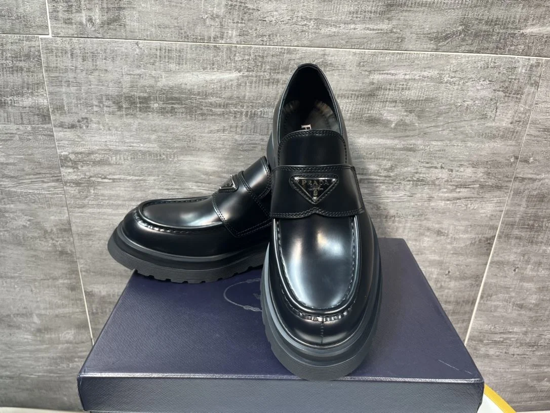 Prada Business Shoes Trendsetting 34265
