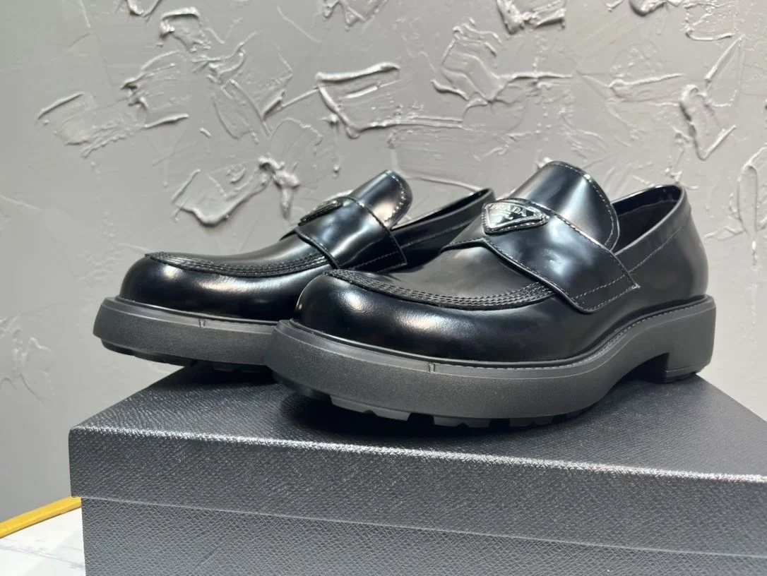 Prada Business Shoes Practical 34256