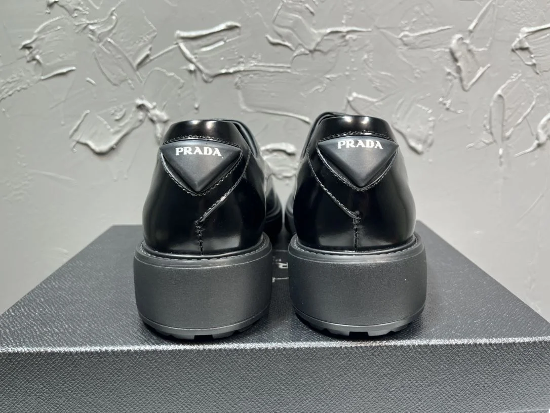 Prada Business Shoes Snug 34268