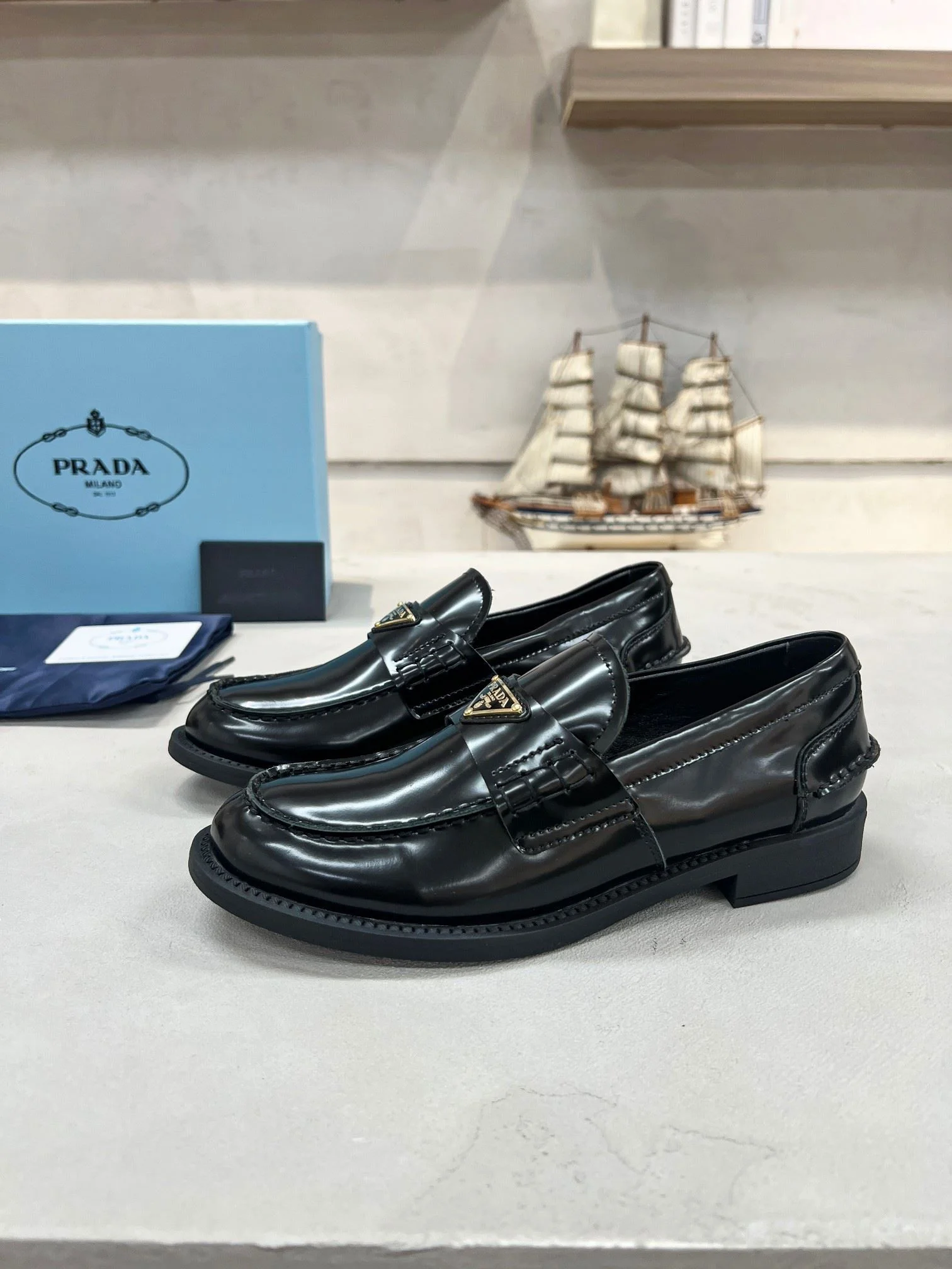 Prada Business Shoes UrbanChic 34263
