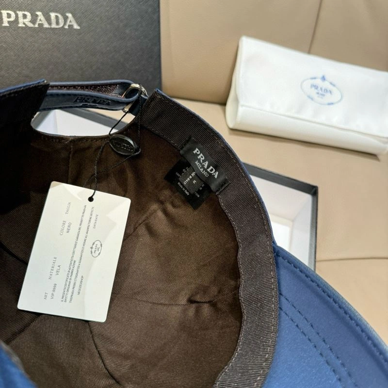 Trendsetting Prada Caps 261115