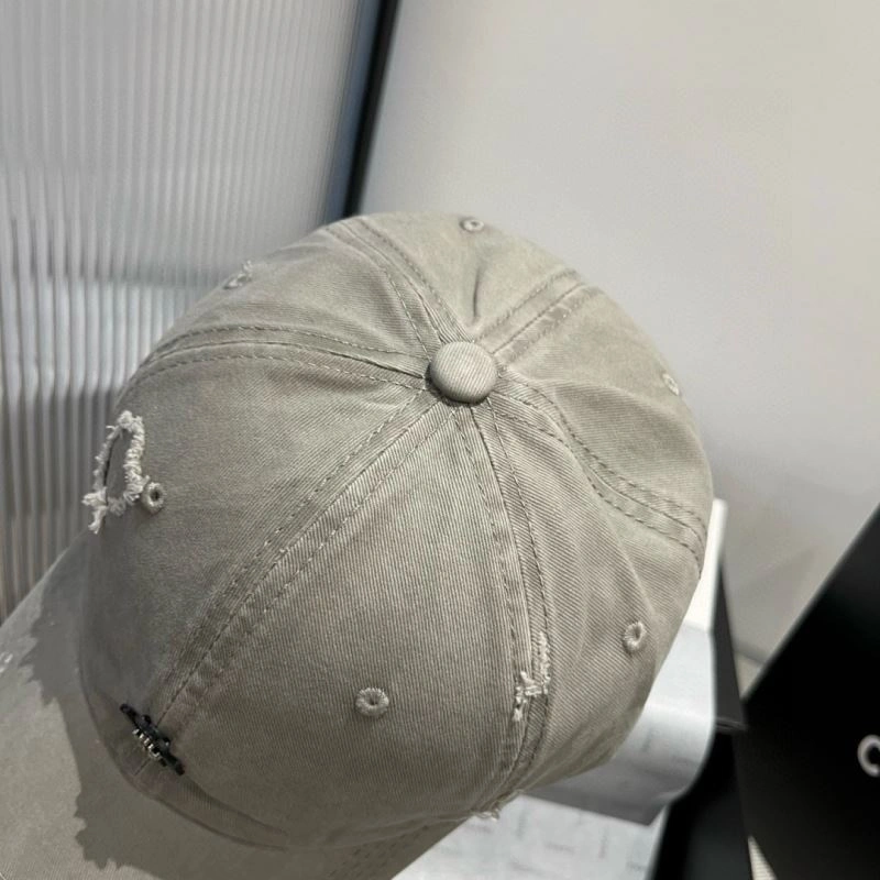 Premium Prada Caps 261109